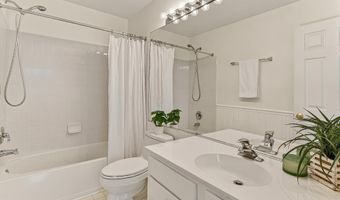 5432 SUMMER LEAF Ln, Alexandria, VA 22312