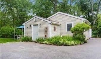5075 Old Post Rd, Charlestown, RI 02813