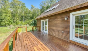 287 S Bear Hill Rd, Chaplin, CT 06235
