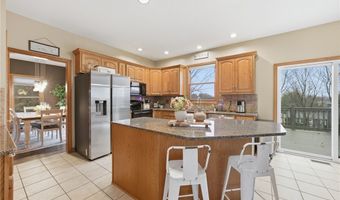 4212 Devonshire Ct, Akron, OH 44321