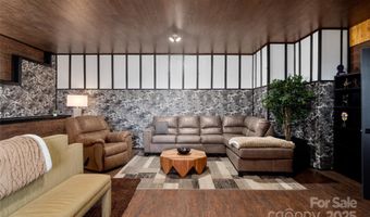 41 Ben Lippen School Rd, Asheville, NC 28806