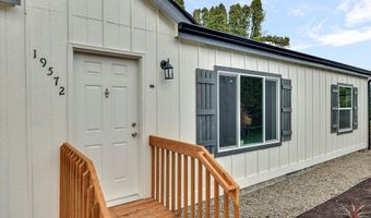 19572 Lakewood Ct, Aurora, OR 97002