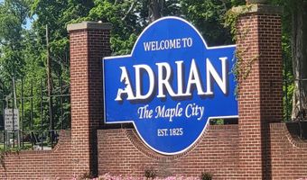 3079 Hillview Dr, Adrian, MI 49221