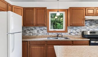 208 Clay St, Anoka, MN 55303
