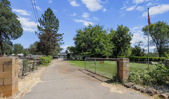 16832 Bunny Ln, Anderson, CA 96007