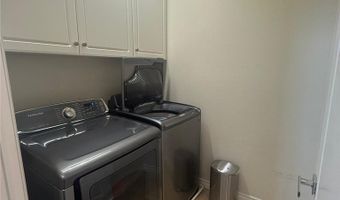8200 E Brookdale Ln, Anaheim, CA 92807