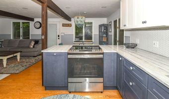 461 Anderson Rd, Sebago, ME 04029