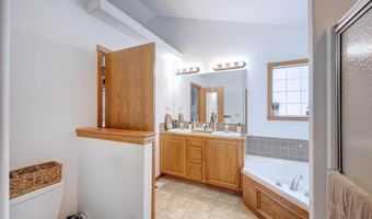 10307 Quail Ln, Arkansas City, KS 67005