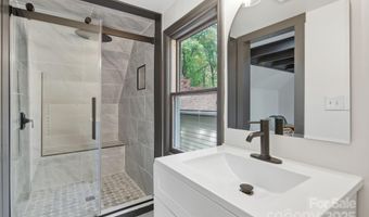 8 Indian Ridge Rd, Asheville, NC 28803
