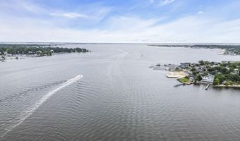 99 Holly Ln, Bayville, NJ 08721