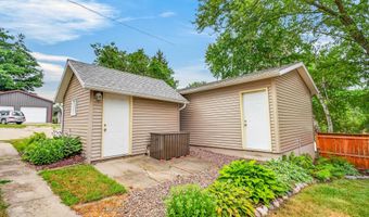 303 E State St, Albany, WI 53502