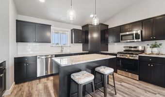 3455 E RUBYRED Dr, Appleton, WI 54913