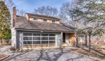 34 Devon Landing Dr, Amagansett, NY 11930