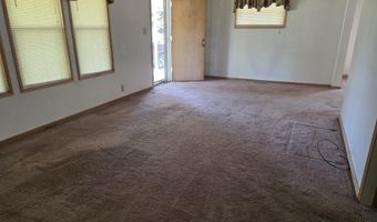 1021 N 3rd St, Arkansas City, KS 67005