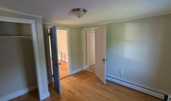 3 Dean St, Bangor, ME 04401