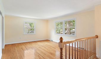 1008 HARBOR Dr, Annapolis, MD 21403