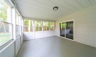 24 W Knollwood Cir, North Kingstown, RI 02852