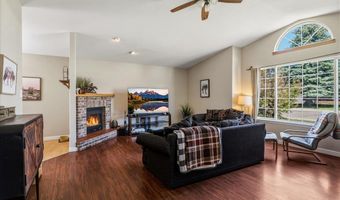 5802 SYCAMORE Rd, Cheyenne, WY 82009