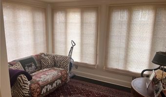 50 Grandview Ave, Lincoln, RI 02865