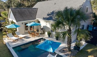 106 S Hermitage Rd, Beaufort, SC 29902