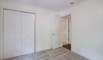 8 Cedar Pl, Camden, SC 29020