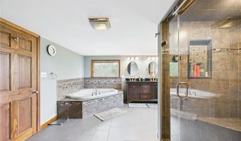 163 Winterberry Rd, Narragansett, RI 02874