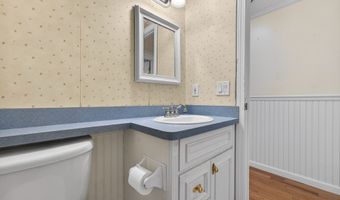 82 Colchester Commons, Colchester, CT 06415