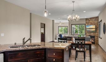2726 11th Ave, Anoka, MN 55303