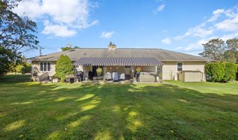 44 Clapboard Ridge Rd, Danbury, CT 06811