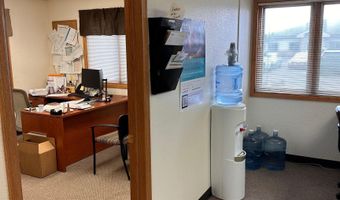 4024 LARAMIE St, Cheyenne, WY 82009
