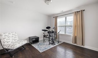 220 Briar Hollow Ln, Woodstock, GA 30188