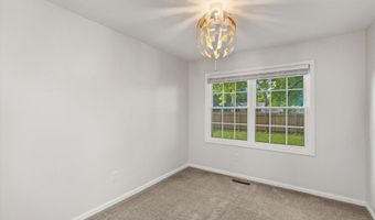 1421 NW Pebble Dr, Ankeny, IA 50023