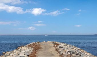 1 KENT Dr, Betterton, MD 21610
