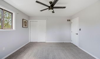3647 E Galbraith Rd, Amberley, OH 45236