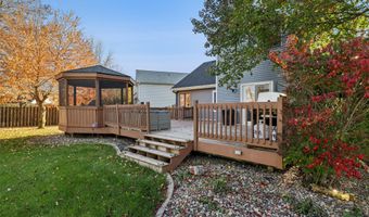 729 11th St SE, Altoona, IA 50009