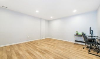 10 Augusta Dr 9, Alloway, NJ 07462