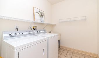 5812 HICKORY HOLLOW Ln, Doylestown, PA 18902