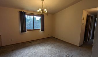 904 Guthrie St, Adair, IA 50002