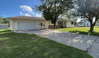 904 D Ave E, Albia, IA 52531
