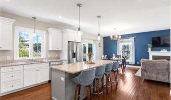 110 Crystal View Dr, Burrillville, RI 02859