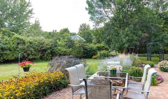 W2567 RIDGEBROOK Court, Appleton, WI 54915