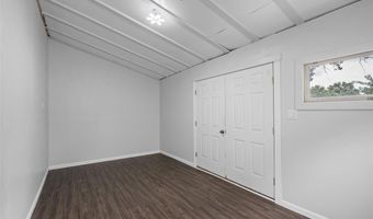 628 Hickory Knoll Ct, Ballwin, MO 63021
