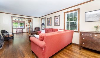 26 Skyview Ter, Bristol, CT 06010
