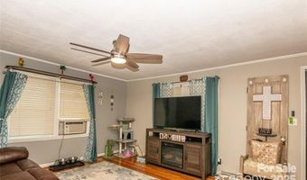 47 Campground Rd, Asheville, NC 28805