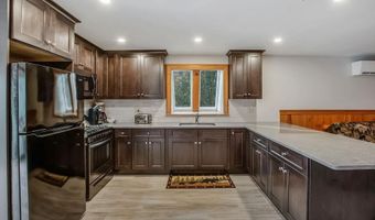 86 Smith Point Rd, Alton, NH 03810