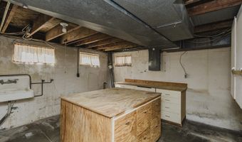 1147 State St, Augusta, KS 67010