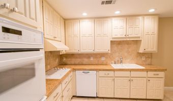 14816 Sopras Cir, Addison, TX 75001