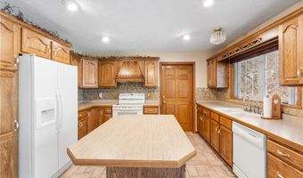 65450 Willow Grove Rd, Bellaire, OH 43906