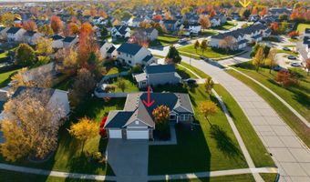 912 10th Avenue Pl, Altoona, IA 50009