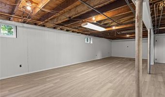 94 Carman St, Cranston, RI 02910